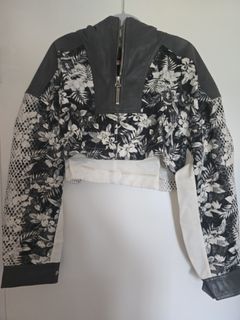 （分類：）位於 。 由 alisalisma 提交（商品編號 1383894924，圖片 1）。簡介： 。