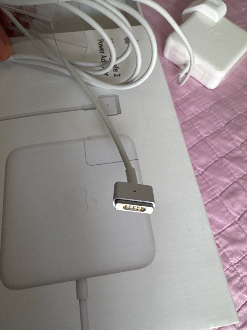 Apple 60W MagSafe 2 Power Adapter with box63227226053889111