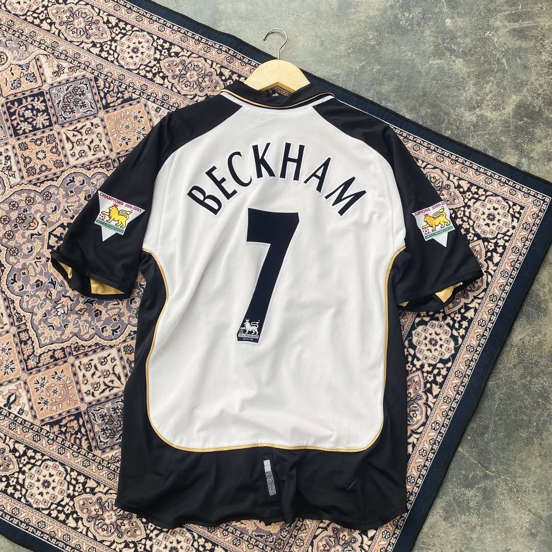 Maillot Umbro Manchester United Beckham 7 – 2001/2002 Réversible – Taille M – Neuf Avec Défaut