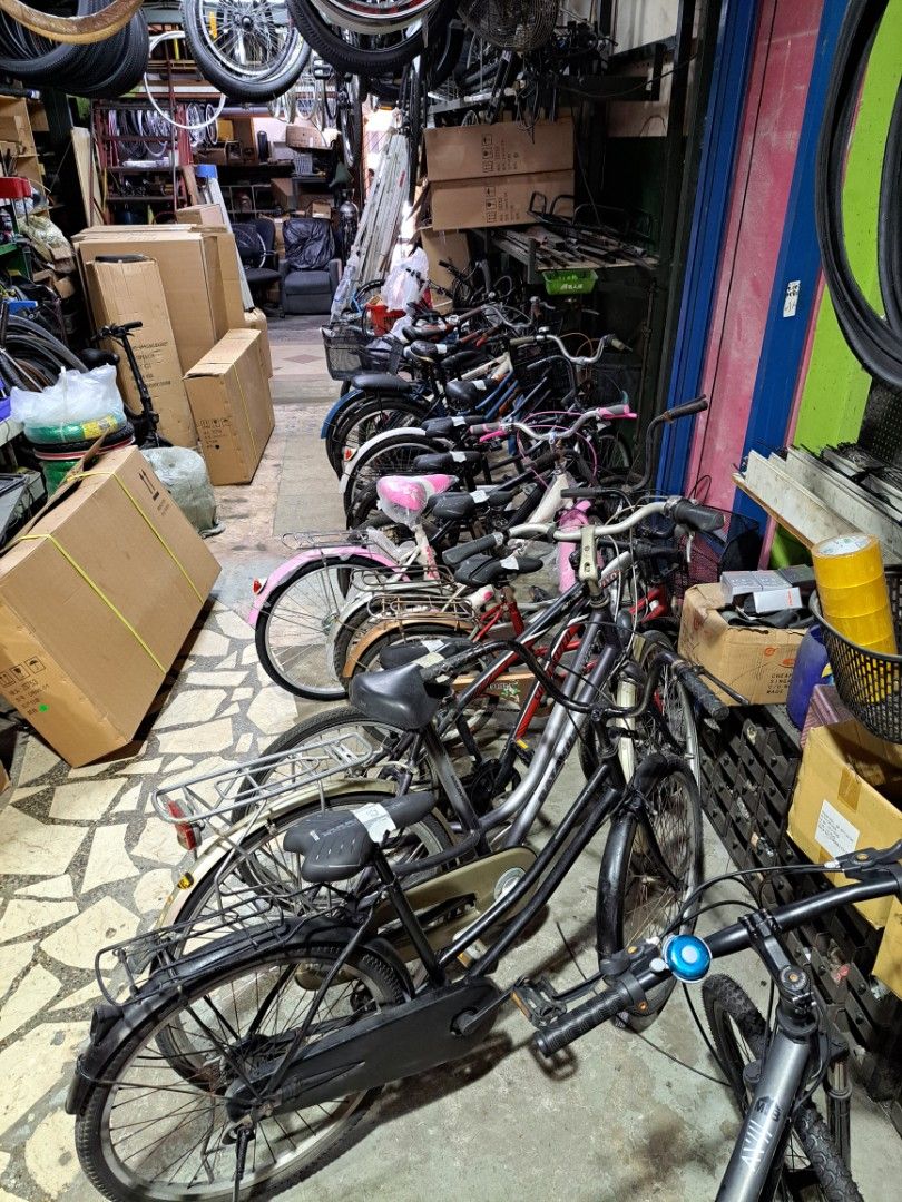 Bicycles sales alert!refurnished bikes at unbeatable price! (Category: Bicycles) located in Singapore. Submitted by bikecare168 (Listing ID 1383985636, Image 2). Description: •check out our pre-owned bicycles at affortable price •price range fm $50 to $70 •all in working condition,fully repaired by our mechanic •self pick up at syed alwi road.