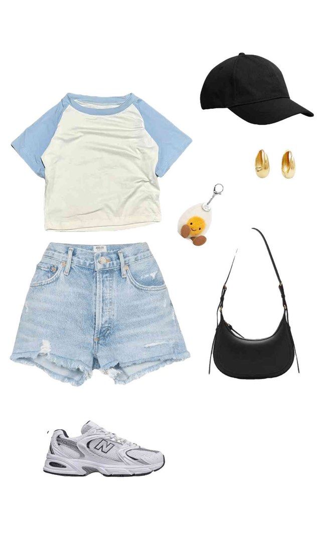 Blue and white semi-cropped top (Category: Shirts) located in Cabuyao City. Submitted by harthaaa (Listing ID 1383972264, Image 1). Description: Pre-loved cute blue and white semi-cropped shirt 💋 size small - medium 💋 twice used 💋 first photo outfit inspo only .