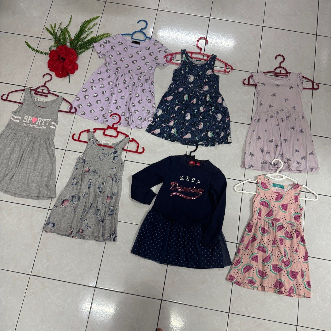 Bundle H&M 2-4 years old girl dress_ Defect girl dress (Category: Babies & Kids Fashion) located in Kuala Lumpur. Submitted by coyee22 (Listing ID 1383953260, Image 1). Description: 🖌️Some might have stain on it, kindly take note. .