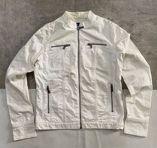 (Kategori: ) berada di . Dikirim oleh aleriostoreofficial (ID iklan 1383989408, Gambar 1). Deskripsi: .