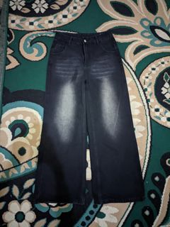 (Kategori: ) berada di . Dikirim oleh ashthrift.id (ID iklan 1383996043, Gambar 1). Deskripsi: .