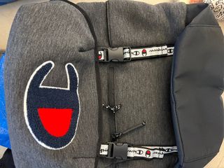 （分類：）位於 。 由 lebronjames_852 提交（商品編號 1383941154，圖片 1）。簡介： 。