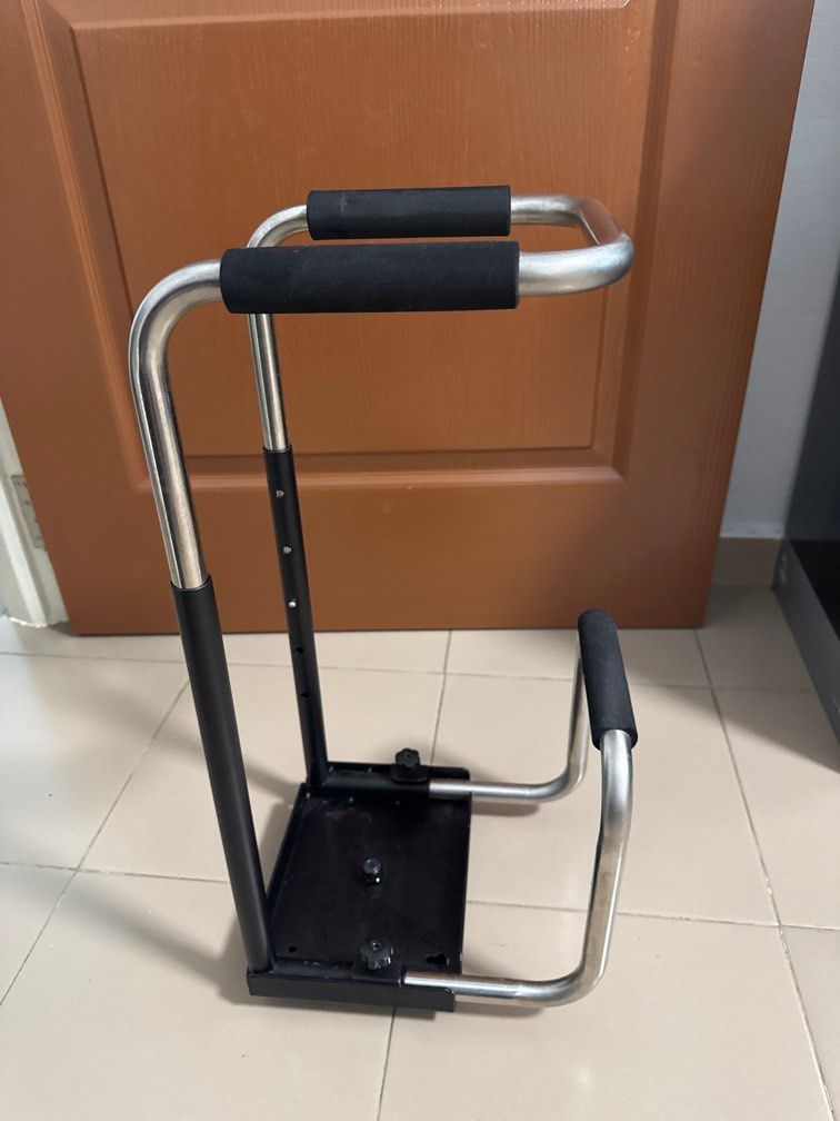 CPU stand (adjustable base) (Category: Other Accessories) located in Singapore. Submitted by 1997rgst (Listing ID 1383886601, Image 1). Description: Adjustable base width and height Stable and well maintained High is approx 50 cm at the middle adjustable hole.