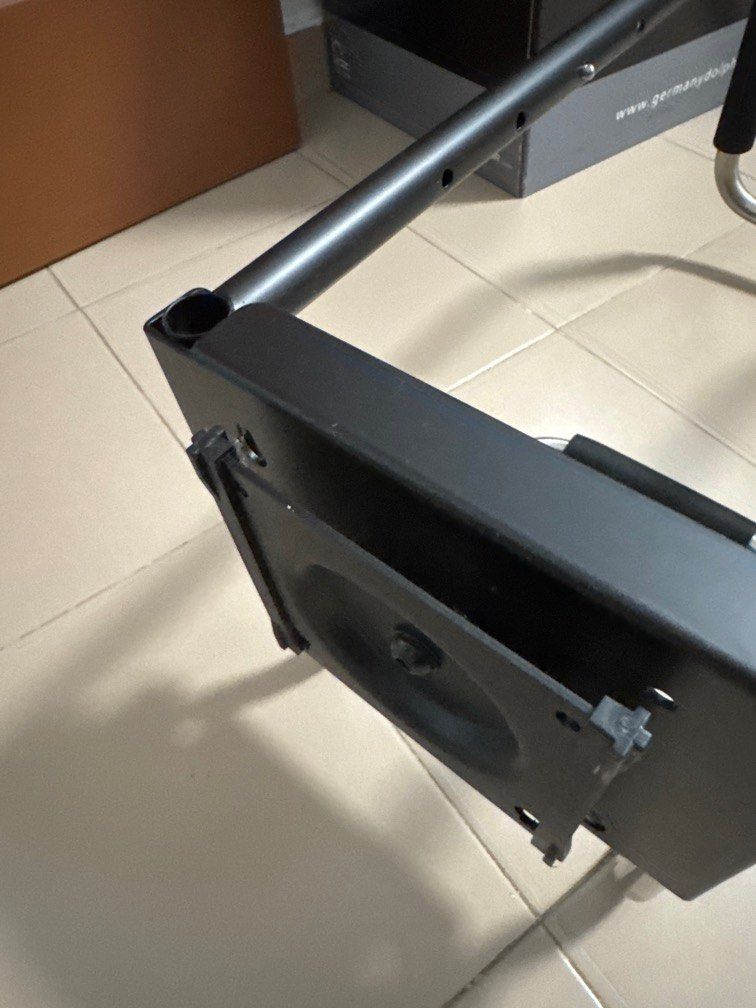 CPU stand (adjustable base) (Category: Other Accessories) located in Singapore. Submitted by 1997rgst (Listing ID 1383886601, Image 3). Description: Adjustable base width and height Stable and well maintained High is approx 50 cm at the middle adjustable hole.