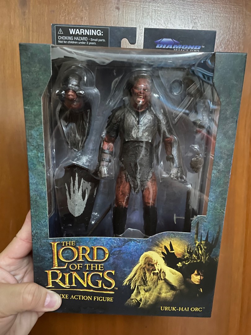 Diamond Select Toys (DST) Lord of the Rings Uruk-Hai Orc, Hobbies ...