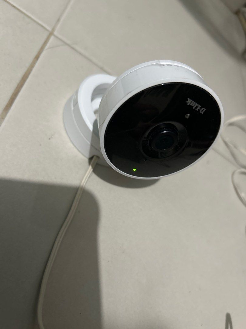 D-Link Security Camera (Category: Security Systems & CCTV Cameras) located in Singapore. Submitted by kelkexzer2 (Listing ID 1383990686, Image 2). Description: - D-Link security camera - Good condition - Includes camera unit and power cable - Ready to use - Ideal for home or office security.