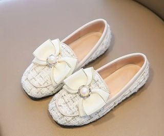 (Category: ) located in . Submitted by shoppalism (Listing ID 1383950979, Image 1). Description: .