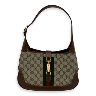 (Category: ) located in . Submitted by carousellluxury (Listing ID 1361837918, Image 1). Description: .