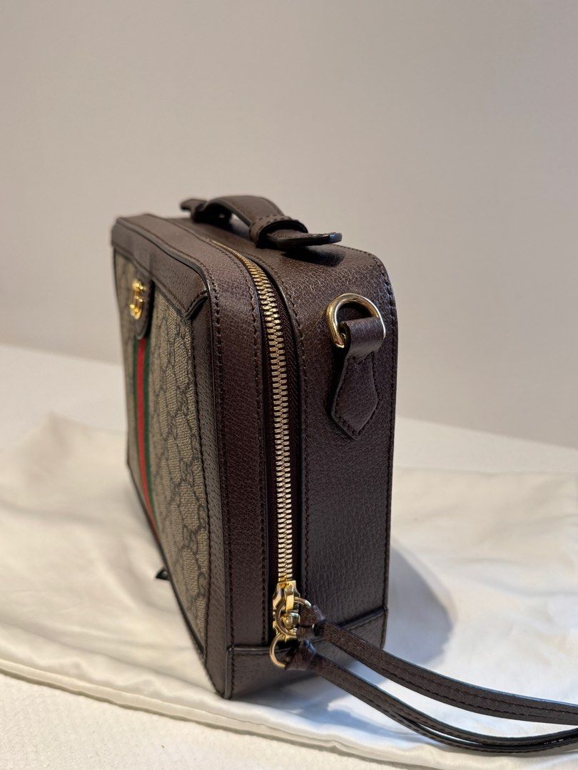 Gucci Ophidia Medium Bag (Category: Luxury Bags & Wallets) located in Manila. Submitted by mctrl (Listing ID 1384021492, Image 3). Description: Comes with dustbag.