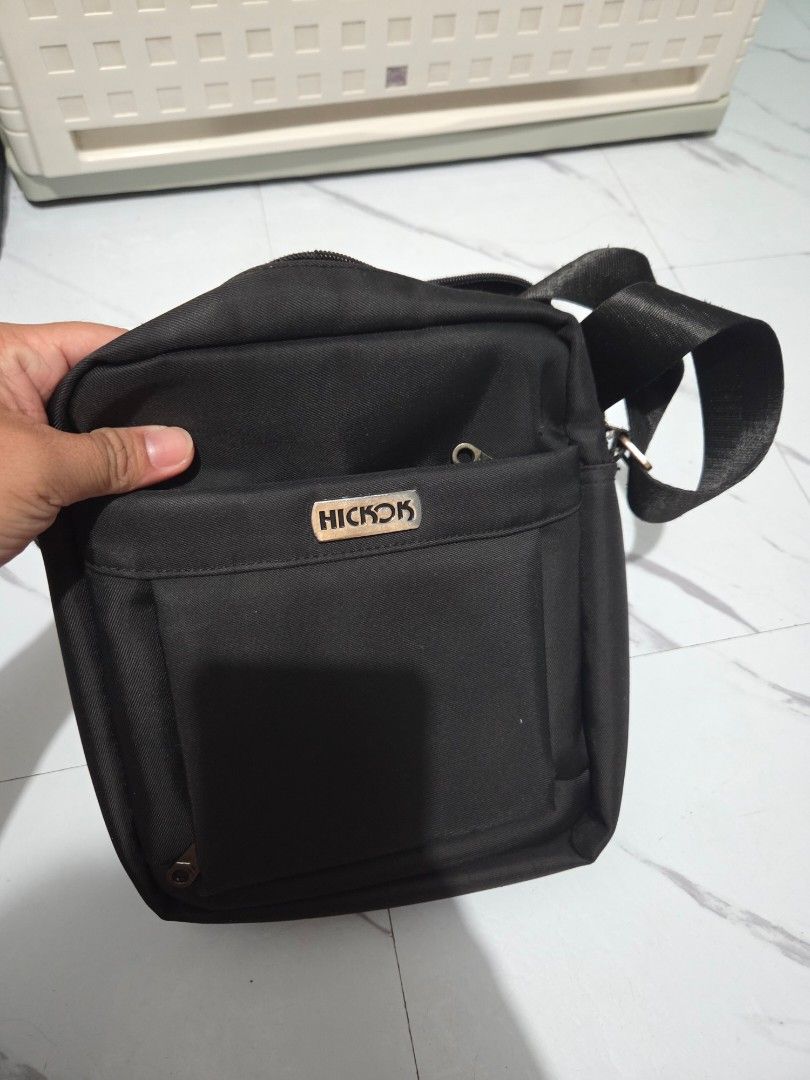 Hickok Side Bag (Category: Sling Bags) located in Manila. Submitted by anneclariceyanga (Listing ID 1384017856, Image 2). Description: Rfs: Decluttering.
