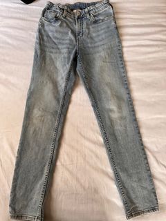 (Category: ) located in . Submitted by gr8preloved (Listing ID 1383868739, Image 1). Description: .