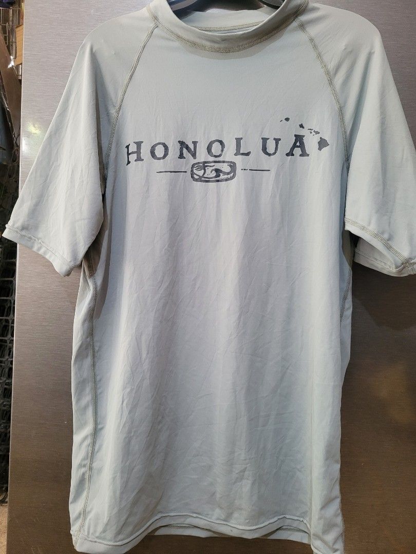 Honolua Rashguard Shirt (Category: Tshirts & Polo Shirts ) located in Dumaguete. Submitted by GreatFindsForLess_by_Krissy (Listing ID 1383893275, Image 1). Description: PreLoved Honolua Rashguard Shirt.