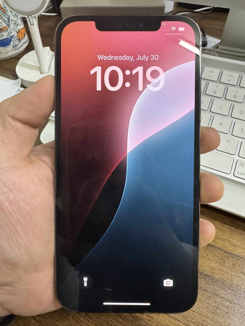 IPHONE 12 PRO MAX 256 GB GRAPHITE (Category: iPhone 12 Series) located in Quezon City. Submitted by kc9876 (Listing ID 1383907615, Image 3). Description: PHP 24,990 FOR SALE MY PERSONAL USED IPHONE 12 PRO MAX 256GB GRAPHITE - SMART LOCKED - 85% BATTERY HEALTH (ORIGINAL) - VERY MINIMAL SCRATCH - NO ISSUES KAHIT ISA | UNLI CHECK TO SAWA MEET UP ONLY NEAR MARCOS HIGHWAY NO BUY AND SELL! PAYMENT HARAPAN PA SURE..