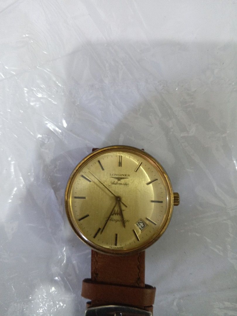 Jam Antik Longiness Flagship 16037703 th 1957 (Kategori: Jam & Perhiasan Antik) berada di Jakarta Pusat. Dikirim oleh andrephoto34660 (ID iklan 1384050988, Gambar 1). Deskripsi: Longiness Flagship Automatic tahun 1957, No seri 16037703.