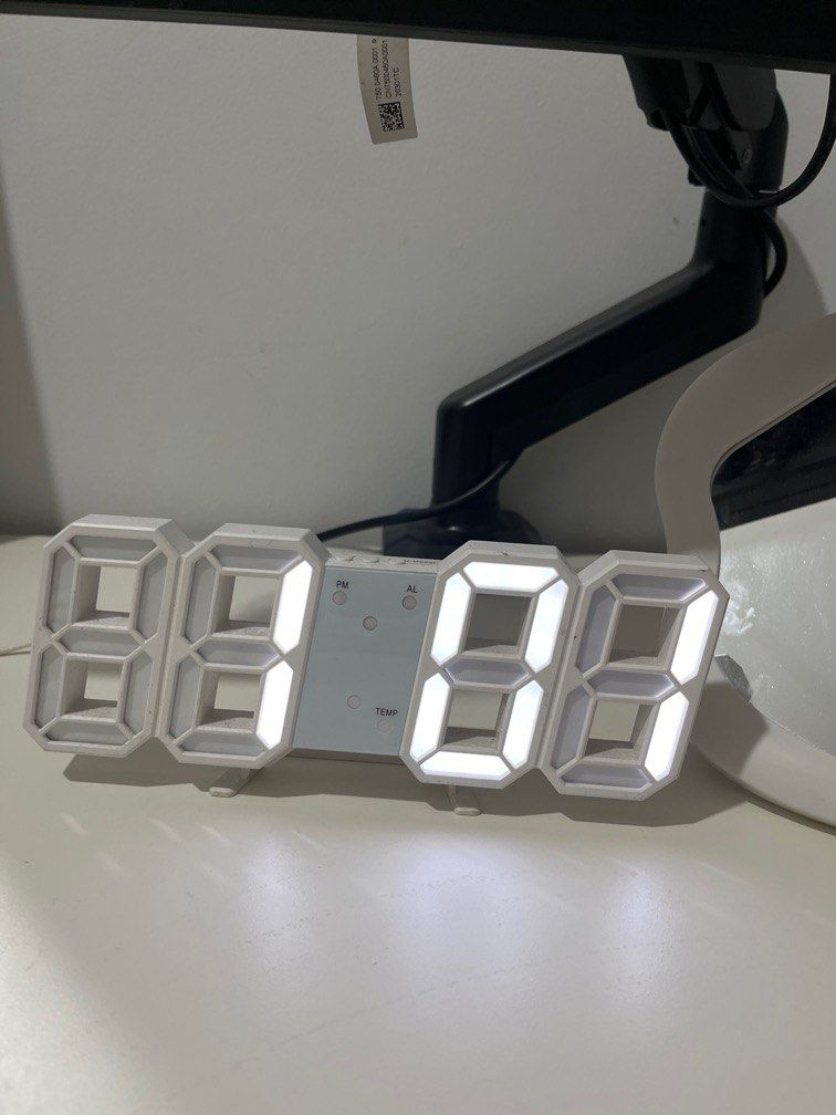 Jam LED aesthetic Perabotan Rumah di Carousell