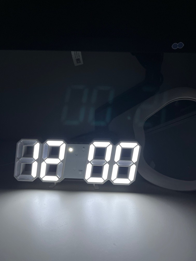 Jam LED aesthetic Perabotan Rumah di Carousell