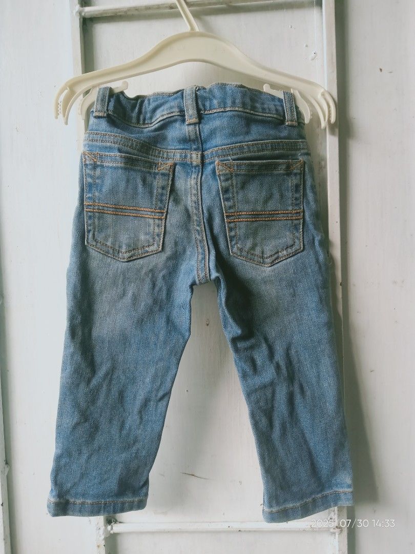 Jeans skinny baby (Kategori: Baju Bayi) berada di Tangerang. Dikirim oleh elanggalih (ID iklan 1383891651, Gambar 3). Deskripsi: jeans baby carters original.