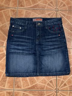 (Category: ) located in . Submitted by SaveOnBrand (Listing ID 1383976138, Image 1). Description: .