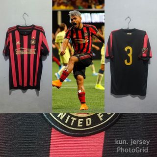 (Kategori: ) berada di . Dikirim oleh Kun.jersey (ID iklan 1383891669, Gambar 1). Deskripsi: .