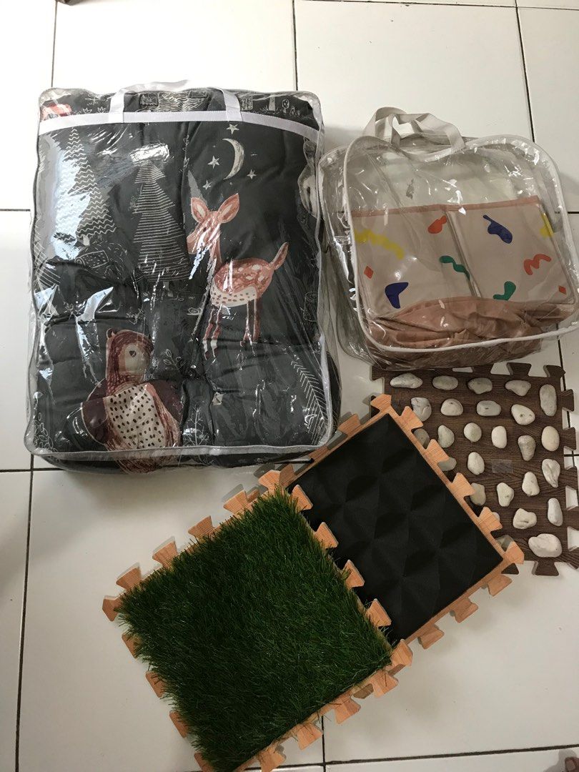 Kasur baby + kolam + mainan (Kategori: Kereta, Kursi Goyang & Gendongan Bayi) berada di Bekasi. Dikirim oleh preloved.byangelhutagalung (ID iklan 1383985501, Gambar 1). Deskripsi: ambil semuanya 150rb yaa.