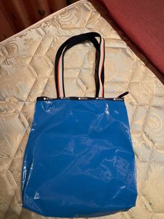 （分類：）位於 。 由 sellerfmt 提交（商品編號 1383991383，圖片 1）。簡介： 。