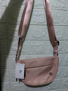 (Category: ) located in . Submitted by bagelyaniellen (Listing ID 1383950838, Image 1). Description: .
