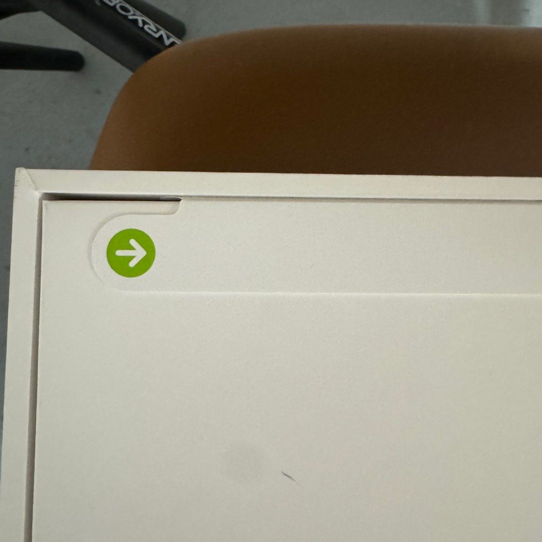 BNIB MacBook Air Latest M4 2025 13-inch Sealed Retail 149963226707289731114