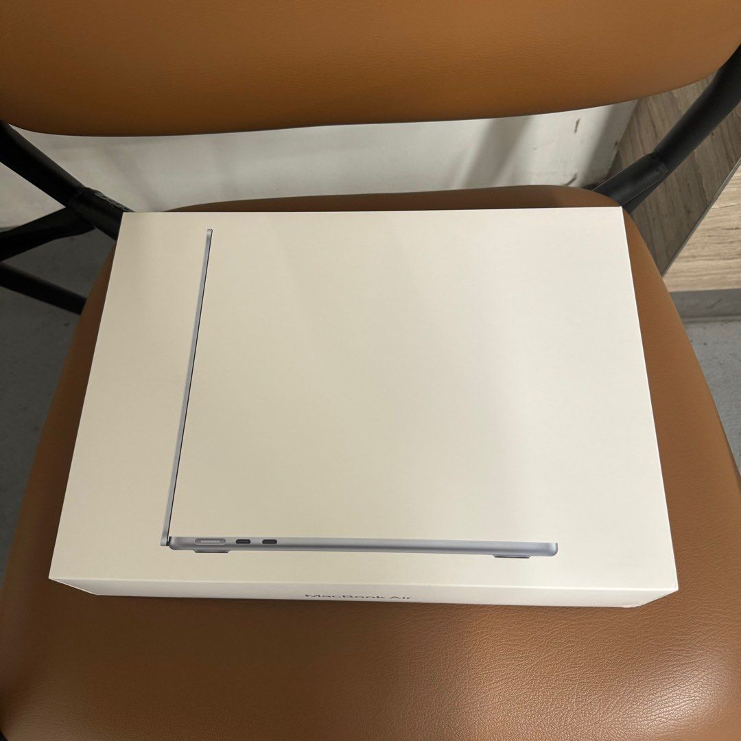 BNIB MacBook Air Latest M4 2025 13-inch Sealed Retail 1499632267072897311113