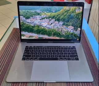 (Category: ) located in . Submitted by tech_laptops.sg (Listing ID 1383892155, Image 1). Description: .