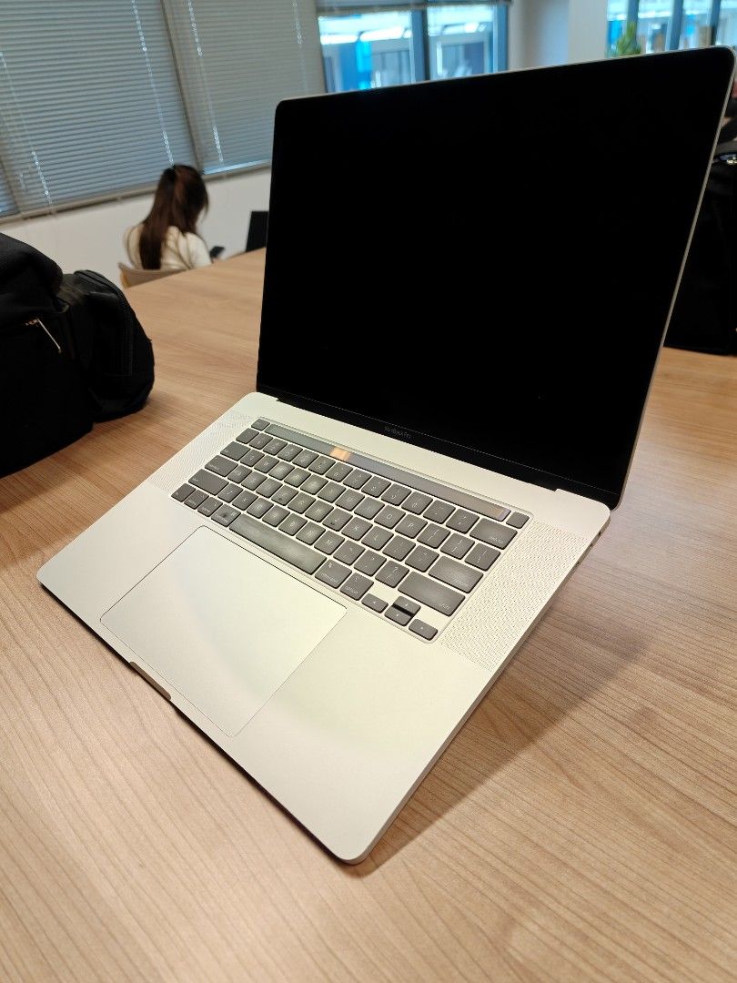 MacBook Pro 2019 *16inch63226707302018112