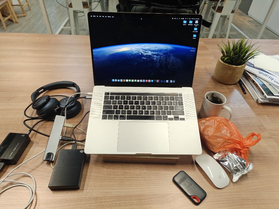 MacBook Pro 2019 *16inch632267073020181115