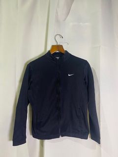 (Category: ) located in . Submitted by duothrifting (Listing ID 1383919718, Image 1). Description: .
