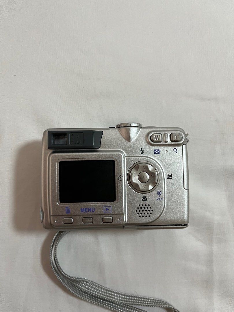 Nikon Coolpix 5200 DigiCam (Category: Cameras) located in Manila. Submitted by shopforless.com (Listing ID 1383956021, Image 2). Description: Almost like brand new. Comes with all inclusions: charger, battery, cords, box and manual. Will also give a free 2GB SD card (the camera can only handle up to 2GB SD cards). Body condition: 10/10 like brand new talaga RFS: I want to upgrade but this cam is hard to let go 🥹 .