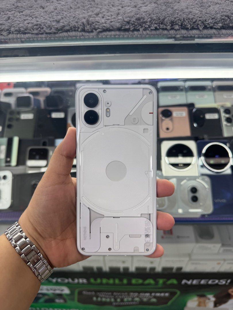 Nothing Phone 2 256gb FU Global (Category: Android Others) located in San Juan City. Submitted by keannagadgetph (Listing ID 1383902335, Image 1). Description: Available Units for today's POST Nothing Phone 2 / 256gb / FU / Global / Charger - any colors available - good condition - 95% Makinis - good battery - No issue / No Repair - Any colors available ~ Accepting SWAP / TRADE IN / INSTALLMENT / BINTA UNIT ~ CASH ON DELIVERY METRO MANILA / LBC P