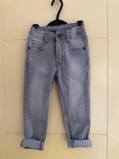 (Category: ) located in . Submitted by misisee (Listing ID 1384014435, Image 1). Description: .