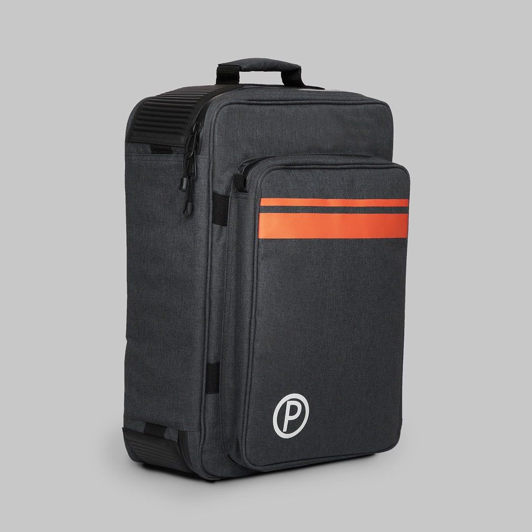 Evolution Peer Bacpack （分類：樂器）位於 Hong Kong。 由 casinomazta 提交（商品編號 1383912145，圖片 3）。簡介： Selling my pedalboard bag; 1. Evolution Peer Backpack-Designed to fit specific musical equipment models like the Boss GT-1000, Fractal Audio AX8 and FX8, Kemper PROFILER Stage, and Mooer GE200, Pedaltrain Jr-$380 Self pick up in ISquare Mall Tsim Sha Tsui 。