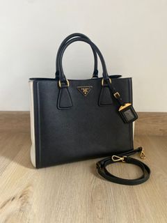 (Kategori: ) berada di . Dikirim oleh razhbags (ID iklan 1383997790, Gambar 1). Deskripsi: .