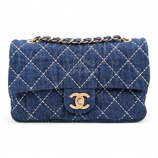 (Category: ) located in . Submitted by onesvintageluxury (Listing ID 1383944798, Image 1). Description: .