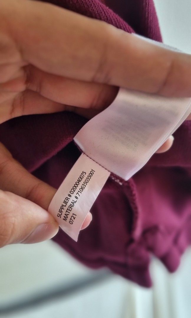 Ralph Lauren Quarterzip Maroon (Category: Coats, Jackets and Outerwear) located in Manila. Submitted by letsriv (Listing ID 1383956464, Image 3). Description: Ralph Lauren Quarterzip Maroon Size XL (24x30) Great Condition (used 3-4times) P2500 Location: Manila.