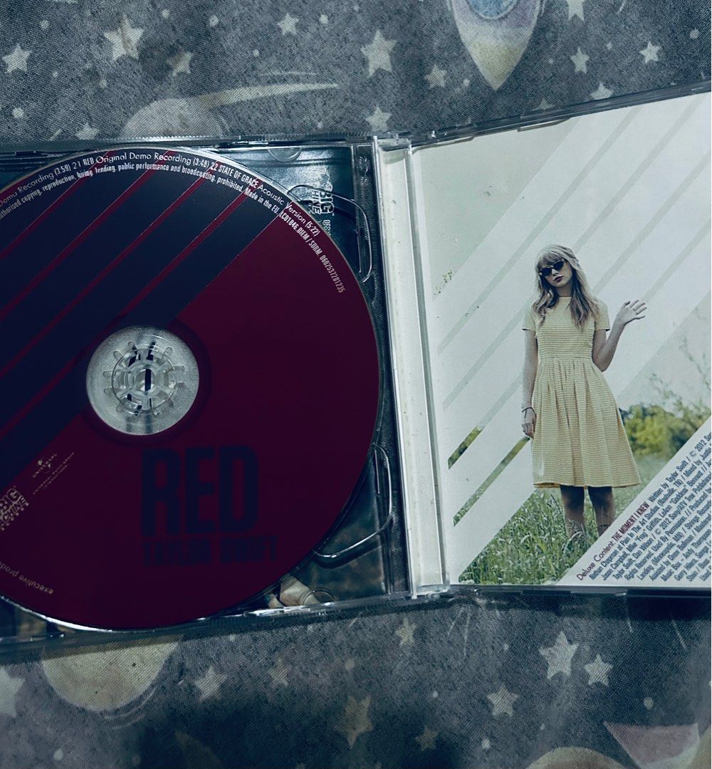 Red by Taylor Swift (Category: CDs & DVDs) located in Quezon City. Submitted by tsukichan24 (Listing ID 1383861417, Image 2). Description: Played 1-2 times.