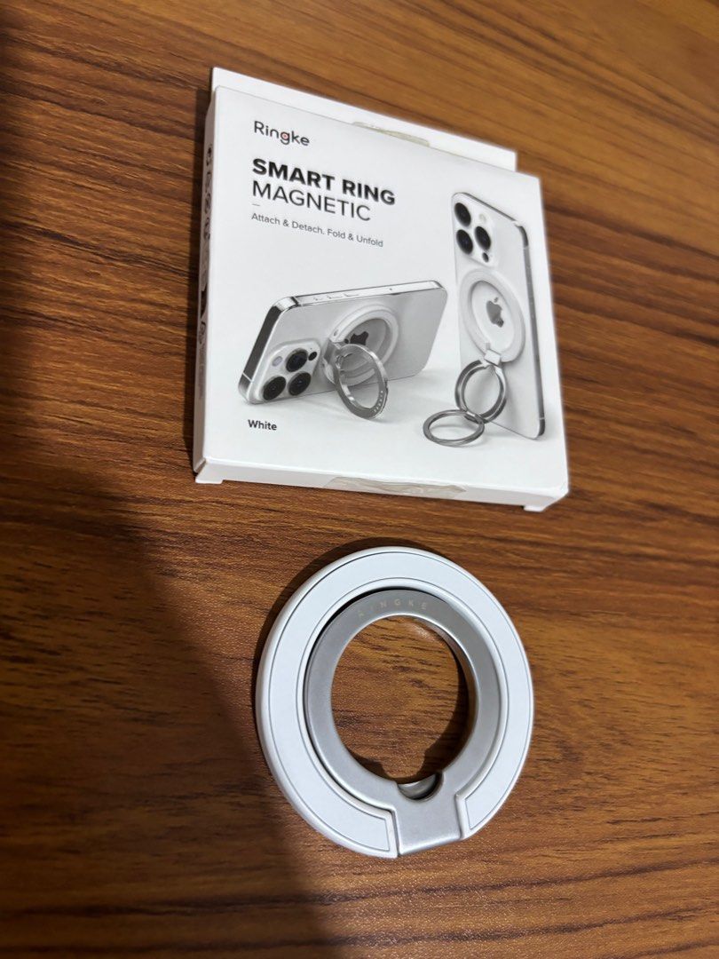 Ringke Smart Ring Magnetic - Detachable Foldable Multi-Functional 3-Tier Ring Holder (Category: Other Mobile & Gadget Accessories) located in Rizal. Submitted by youronlineshoppe (Listing ID 1383963899, Image 1). Description: Orig price is 1330php Rfs. Bought Moft Snap with Wallet.