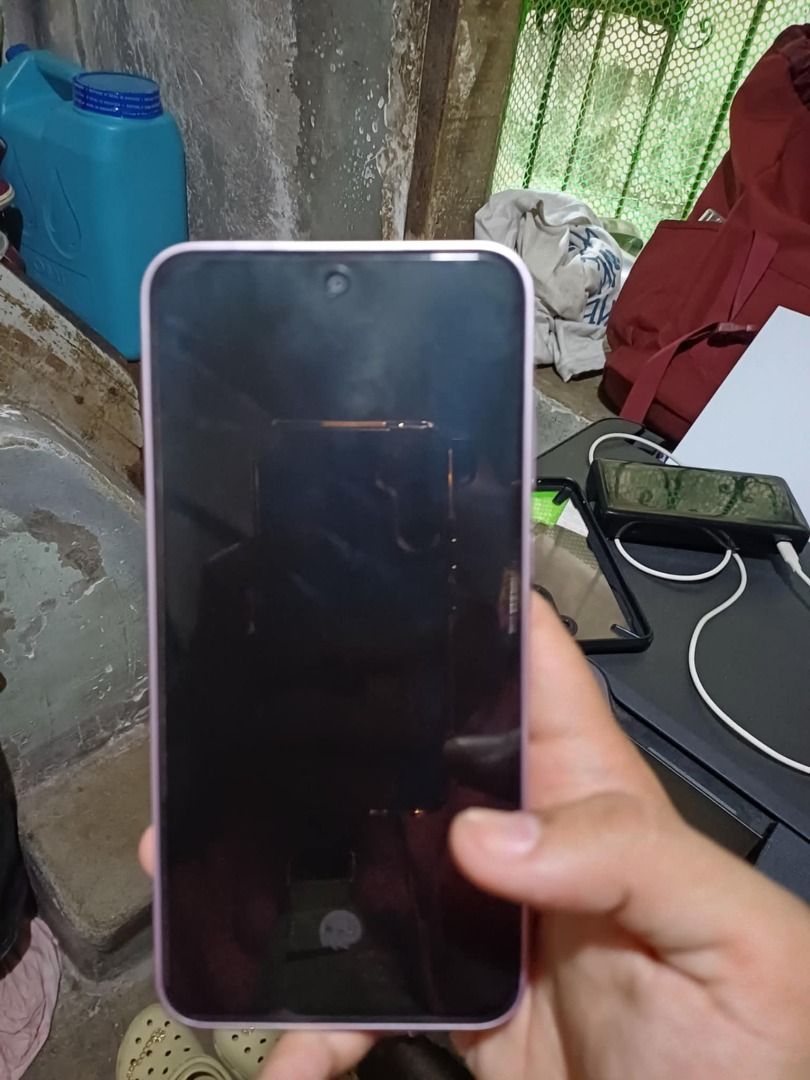 Samsung A35 8/128gb (Category: Samsung) located in Caloocan City. Submitted by oliverval61534 (Listing ID 1383947665, Image 3). Description: RUSH SELLING NEGOTIABLE IF BUKAS AGAD MEETUP Samsung A35 pink 8/128gb with RINGKE FUSION X Case IBYWIND Tempered Glass Installed Manila Area.
