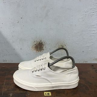 (Kategori: ) berada di . Dikirim oleh terminalsepatubogor (ID iklan 1383944627, Gambar 1). Deskripsi: .