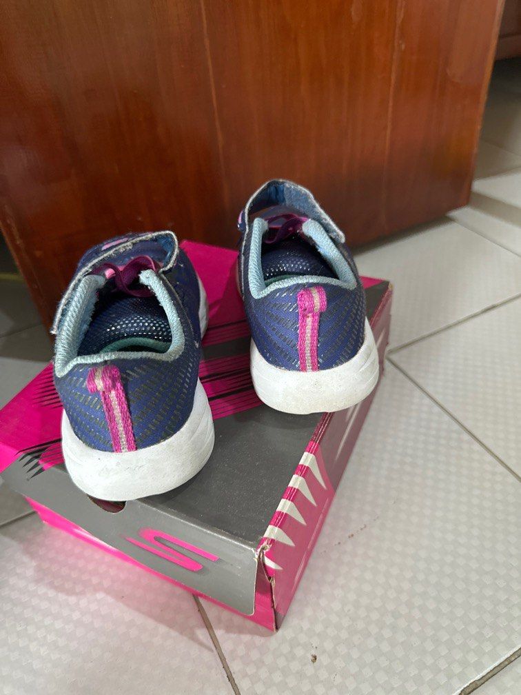 Skechers kids (Kategori: 1 hingga 3 tahun) berada di Jakarta Pusat. Dikirim oleh risqhana61206 (ID iklan 1383889055, Gambar 3). Deskripsi: Ok.