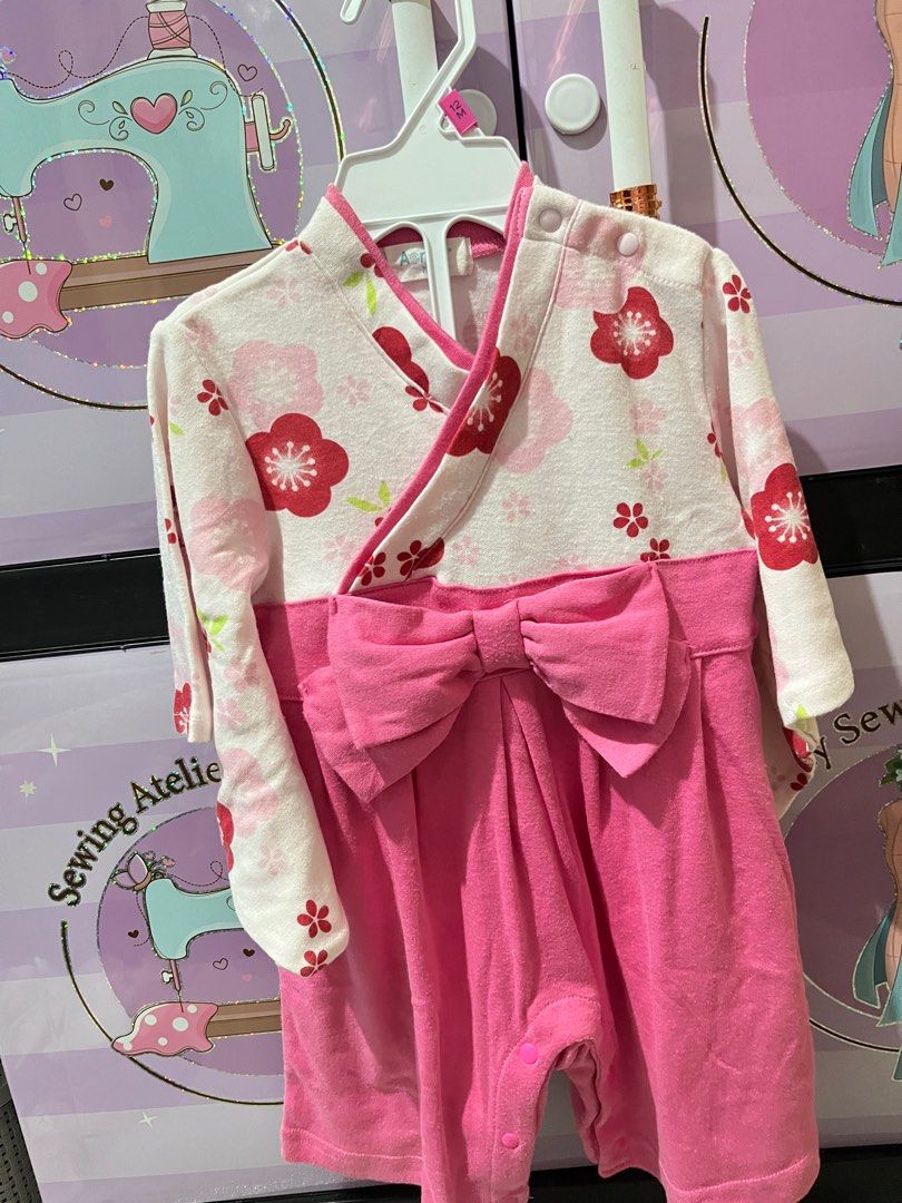 SLEEP SUIT BABY KIMONO LUCU (Kategori: Baju Bayi) berada di Jakarta Pusat. Dikirim oleh karinamuntaz (ID iklan 1384016961, Gambar 1). Deskripsi: Model kimono,bahan super lembut bisa oyen.