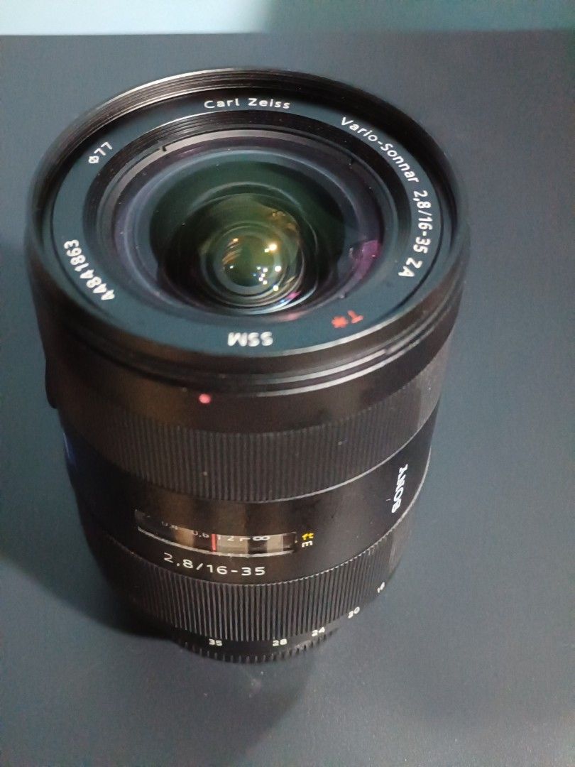 Sony Zeiss 16-35 F2.8 (Category: Lens & Kits) located in Makati City. Submitted by kulit.kulit (Listing ID 1383871978, Image 3). Description: Vario-Sonnar T* 16-35mm F2.8 ZA SSM II Sony A-mount Smooth, quiet SSM focusing Focus mode switch and hold button Beautiful background bokeh Dust and moisture resistant Made in Japan For sale only For sale only.