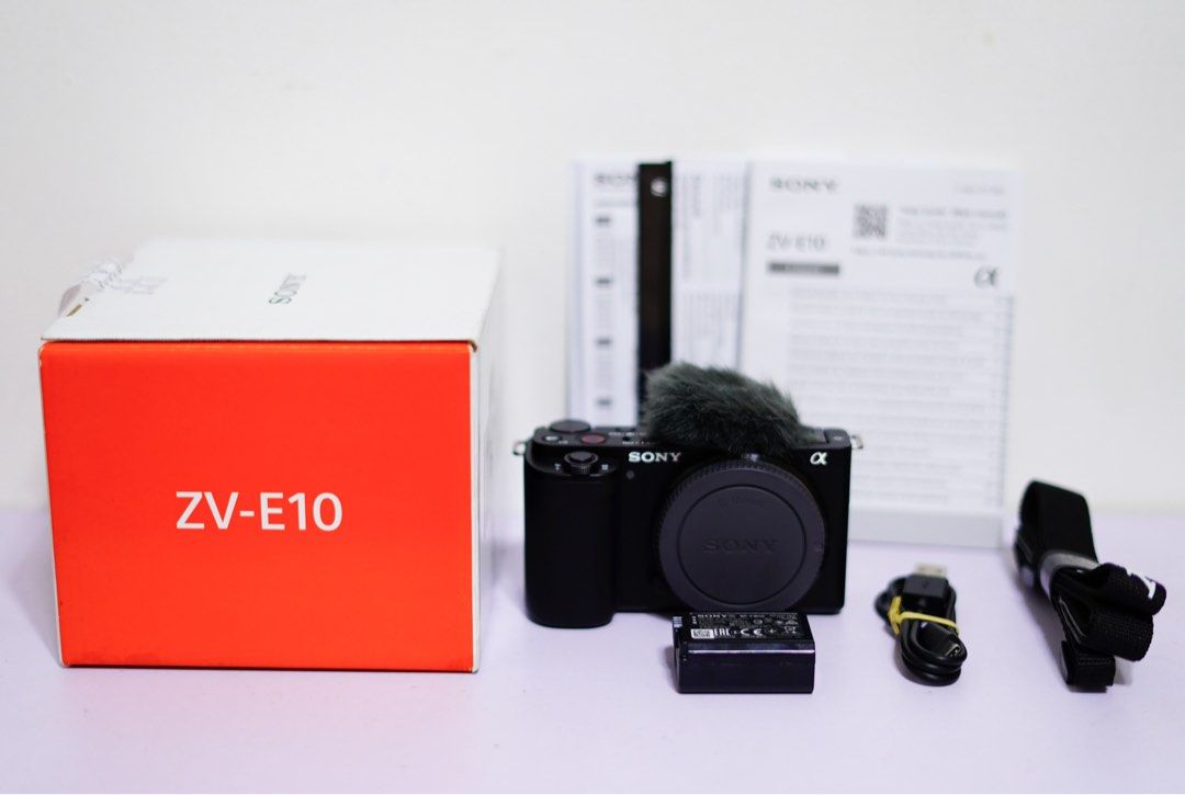 Sony zve10 Body only (3 shutter count), Photography, Cameras on Carousell